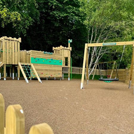 Conkers Lodge For 6 With Hot Tub & Secluded Decking - Spa Resort In Devon Chudleigh Dış mekan fotoğraf