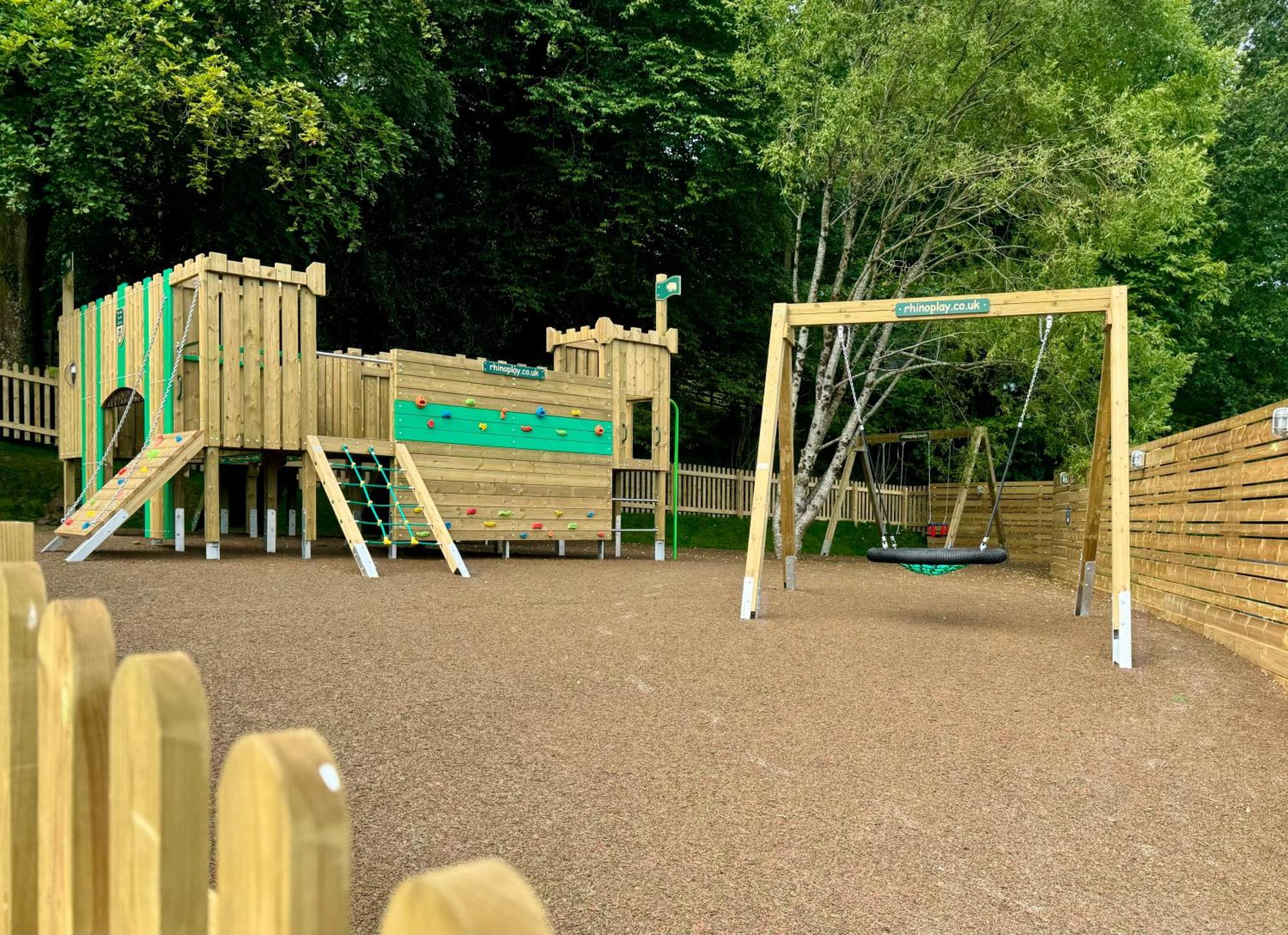 Conkers Lodge For 6 With Hot Tub & Secluded Decking - Spa Resort In Devon Chudleigh Dış mekan fotoğraf